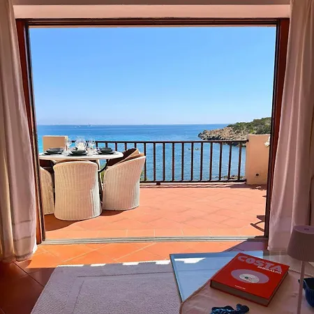 Affascinante Fronte Mare - Seafront - Wi-fi, Access & Parking