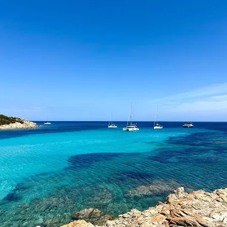 Affascinante Fronte Mare - Seafront - Wi-fi, Access & Parking * Porto Cervo