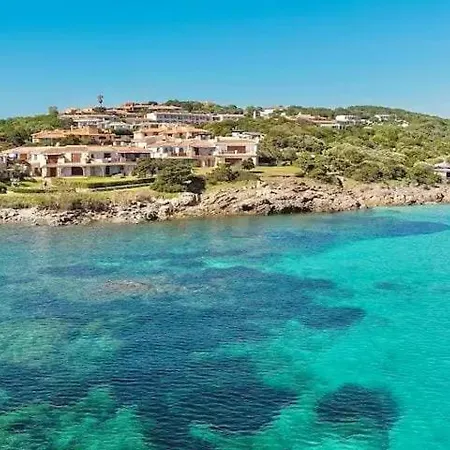 Apartament Affascinante Fronte Mare - Seafront - Wi-fi, Access & Parking