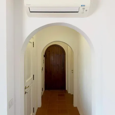 Affascinante Fronte Mare - Seafront - Wi-fi, Access & Parking *
